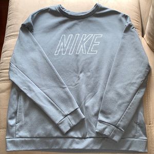 NWOT! Nike Sweatshirt w/ pockets